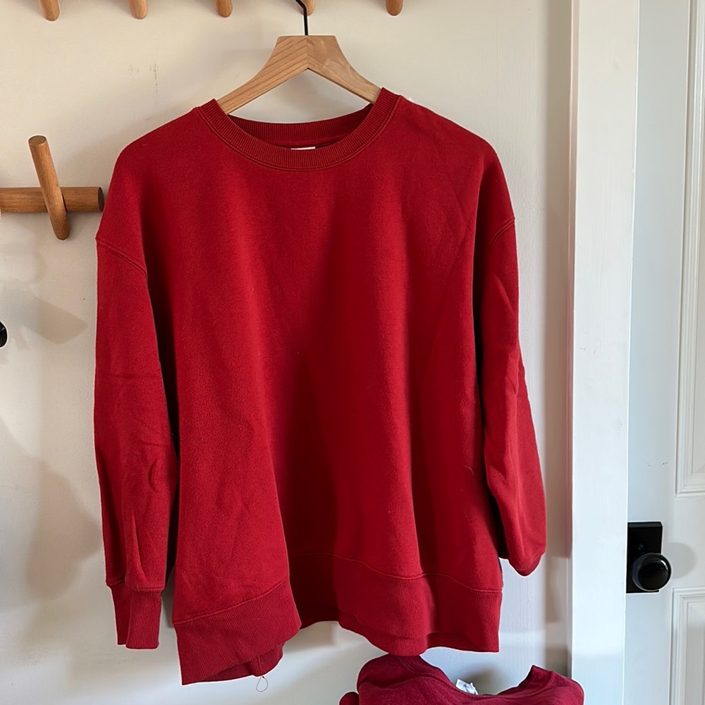 women’s crew neck